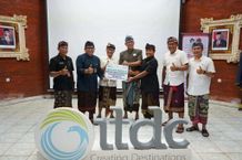 ITDC Serahkan Bantuan Untuk Tiga Desa Penyangga di Kelurahan Benoa CSR ITDC