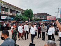 Kunjungi Jembrana, Warga Bahagia Sambut Presiden Jokowi Jokowi