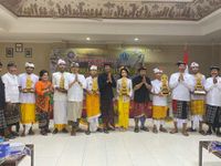Kuatkan Karakter Generasi Muda Hindu, PHDI Denpasar Gelar Lomba Tri Sandhya Lomba Tri Sandhya