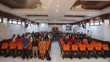 Pelatihan Mahasiswa Berprestasi Program Studi Sarjana Ekonomi FEB Unud 2023 feb unud