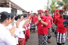 Ngantor di Desa Pitra, Bupati Sanjaya Komit Tangani Stunting dan Bangun Sektor Pertanian Ngantor di Desa
