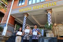 Mahasiswa FK Unud Raih Juara Tiga di Ajang Scripta Research Festival Fakultas Kedokteran Universitas Sumatera Utara
Unud