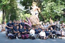 Sebanyak 12 Ogoh-Ogoh Terbaik Denpasar Unjuk Aksi di Kawasan Patung Catur Muka Parade Ogoh-Ogoh