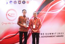 Kota Denpasar Raih Penghargaan Digital Goverment Award Kategori Penguatan Kebijakan SPBE Penghargaan SPBE
