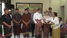 Junjung Tinggi Hak Asasi Manusia, Polresta Denpasar Fasilitasi Upacara Pernikahan Salah Satu Tahanannya Napi Nikah