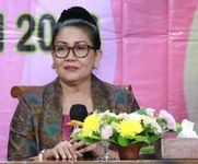 Didaulat Sebagai Narasumber, Putri Koster Dorong Para Ibu Mengajarkan Anak Nilai-Nilai Moderasi Putri Koster