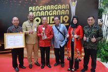 Presiden RI Joko Widodo Anugerahi Penghargaan PPKM Award Kepada Pemerintah Provinsi Bali Penghargaan PPKM Award