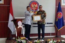 Angkasa Pura I Jadi Perusahaan Pertama yang Terima Sertifikat Program Kepatuhan Persaingan Usaha dari KPPU RI KPPU RI