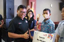 Sekda Alit Wiradana Serahkan Hadiah Lomba DTIK Festival 2023 dan Buka Seminar Literasi Digital Lomba DTIK