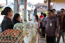 Panjer Jadi Tuan Rumah Pelaksanaan Operasi Pasar Murah Pemkot Denpasar operasi pasar murah