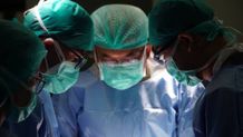 FK Unud Bekerja Sama dengan APCSS dan RSUP Prof Ngoerah Lakukan Live Surgery Unud