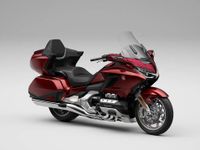 Semakin Elegan, Honda Gold Wing 1800 Terbaru Hadir di Indonesia Honda Gold Wing 1800