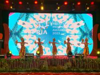 Penampilan Memukau UKM Kesenian Unud dalam 8th PR Indonesia Awards 2023 unud