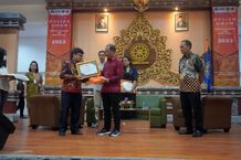 Kuliah Umum Kewirausahaan dan Soft Skill Akuntansi FEB Unud Unud
