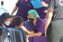 Rangkaian World Oral Health Day 2023 Diawali dengan Edukasi dan Pemeriksaan Gigi di Pantai Merta Sari Unud