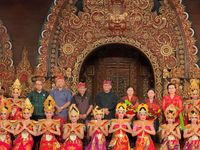 Gelaran “Strengthen Creativity and Local Wisdom for Denpasar” oleh SMPN 5 Denpasar Kenalkan Karifan Lokal Dunia Pendidikan Strengthen Creativity and Local Wisdom for Denpasar