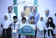 Jelang Akhir Ramadan 2023, FIFGROUP Bagikan 16.640 Takjil di Seluruh Cabang di Indonesia FIFGROUP