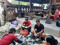 Terapkan Pengolahan Sampah Berbasis Sumber, Kelurahan Dangin Puri Rutin Laksanakan Giat Bank Sampah Bank Sampah