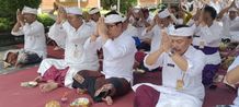 Disdikpora Gelar Upacara Rsi Gana, Wawali Arya Wibawa Mendem Pedagingan Upacara Rsi Gana