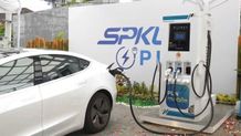 Mudahkan Pengguna Kendaraan Listrik Selama Mudik, PLN Operasikan 616 SPKLU di 237 Lokasi di Indonesia SPKLU