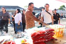 Tekan Inflasi Jelang Hari Raya, Pemkot Denpasar Gencar Gelar Pasar Murah dan Dalam Sejam Dagangan Ludes Diborong Pembeli Pasar Murah