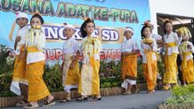 Bupati Tamba Buka Lomba Busana Adat ke Pura Tingkat SD Lomba Busana Adat