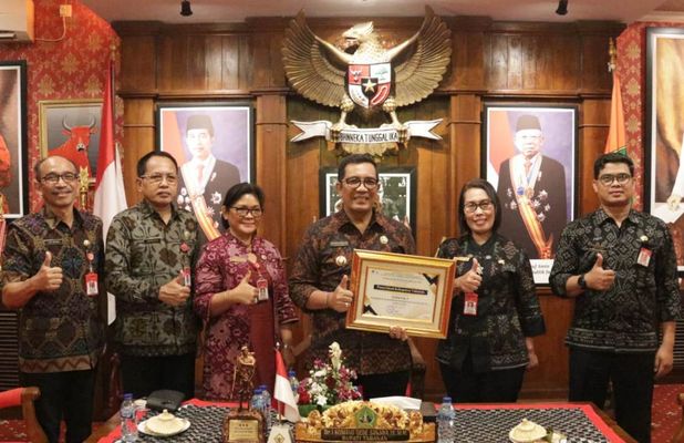 Peringkat Pertama Terbaik
