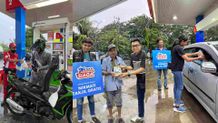 Peringati Nuzulul Qur’an, Pertamina Berbagi Takjil Serentak di SPBU se-Jatimbalinus SPBU