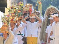 Pemkab Jembrana Bhakti Penganyar di Pura Luhur Giri Salaka Alas Purwo Bhakti Penganyar