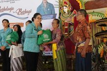Rai Wahyuni Sanjaya Kembali Tunjukkan Semangat dan Dukungan di Pasar Rakyat Jembrana Pasar Rakyat