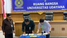 Kembangkan Kerja Sama di Bidang Kefarmasian, Universitas Udayana dan PT. SwipeRX Tanda Tangani Nota Kesepahaman Unud