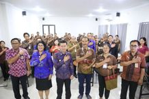 Tingkatkan Kualitas dan Pengetahuan SDM Pelaku Usaha Mikro, Bupati Suwirta Buka Diklat SDM Usaha Mikro UMKM
