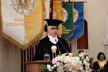 Nano Kitosan Potensial Untuk Perawatan Gigi Guru Besar UGM