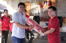Bupati Suwirta Serahkan Sarana Olahraga Bela Diri Tarung Derajat Tarung Derajat