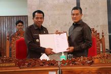 Tiga Ranperda Buleleng Disahkan Menjadi Perda Pengesahan Ranperda