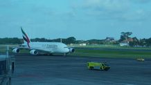 Pertama di Indonesia, Bandara I Gusti Ngurah Rai Resmi Layani Pesawat Super Jumbo Airbus A380 Airbus A380