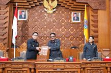 Pembukaan Sidang Paripurna DPRD Kota Denpasar, Wawali Arya Wibawa Sampaikan Usulan 3 Ranperda Sidang Paripurna DPRD Kota Denpasar
