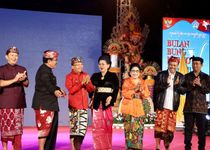 Ribuan Masyarakat Bersama Gubernur Koster Antusias Ikuti Pembukaan Bulan Bung Karno Ke-5 Provinsi Bali Bulan Bung Karno Ke-5