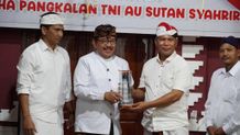Wagub Cok Ace Silaturahmi dengan Warga Hindu di Padang Wagub Cok Ace