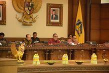 Ini Pandangan Fraksi PDIP Terhadap Raperda Haluan Pembangunan Bali Masa Depan 100 Tahun Bali Era Baru 2025-2125 Pembangunan Bali Masa Depan