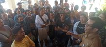 Siswa KK Denpasar Dipastikan Diterima di SD Negeri, Puluhan Ortu Siswa Geruduk Disdikpora PPDB