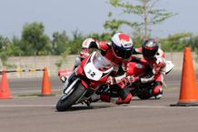Pebalap Belia Astra Honda Racing School Ikuti Program Pembekalan Kelas Dunia Pebalap Belia Honda