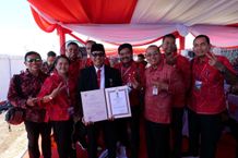 Bupati Sanjaya Dianugrahi Satyalancana Wira Karya oleh Presiden RI Satyalancana Wira Karya
