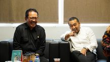 Kunjungan Kerja ke Sumbar, Wagub Cok Ace Disambut Wagub Audy Joinaldy Cok