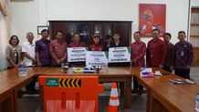 Kolaborasi dengan BPD Bali, PJ Bupati Buleleng Berikan Bonus Atlet Berprestasi CSR