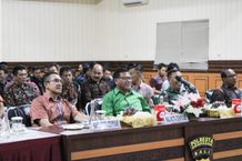 Sekda Alit Wiradana Hadiri Nobar Wayang Kulit dengan Rekor Penonton Terbanyak, HUT Ke-77 Bhayangkara Pagelaran Wayang Kulit