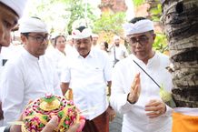 Pemkot Denpasar Gelar Upacara Wana Kerthi dan Nguduh Sarwa Tumuwuh Peringati Hari Tumpek Wariga Tumpek wariga