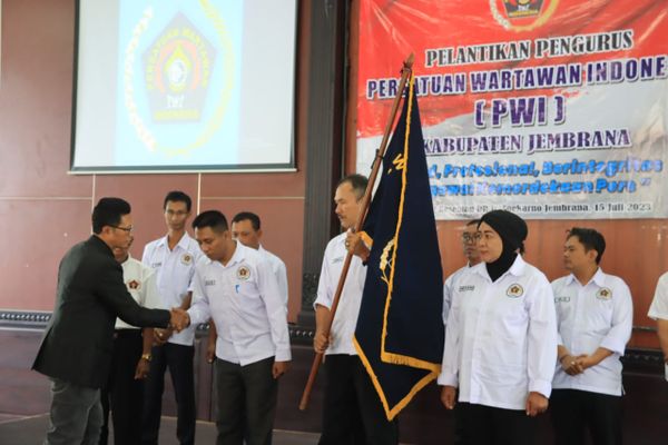 Pelantikan Pengurus PWI Jembrana