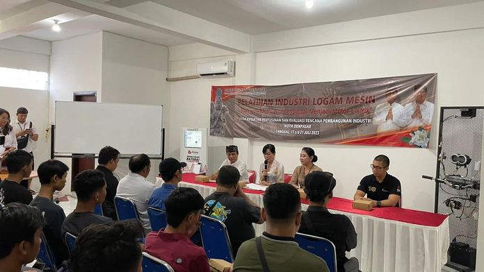 Pelaksanaan Pelatihan Logam dan Mesin Perbengkelan Roda 2 yang digelar Disperindag Kota Denpasar di Kawasan Jalan Gatot Subroto Tengah, dari tanggal 17-21 Juli. Sumber Foto :  Istimewa