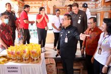 Gencar Turunkan Inflasi di Denpasar, Wawali Arya Wibawa Tinjau Bazzar Pangan di Banjar Tanjung Bungkak Kelod Bazzar Pangan